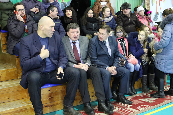 Валуев стал почётным гостем праздника спорта в Шерловой Горе