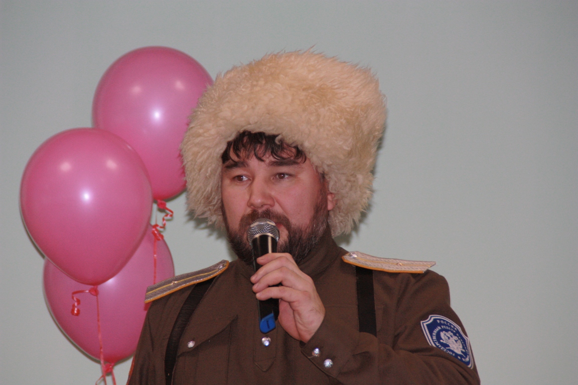 Лучшие семьи края получили по 100 тысяч рублей