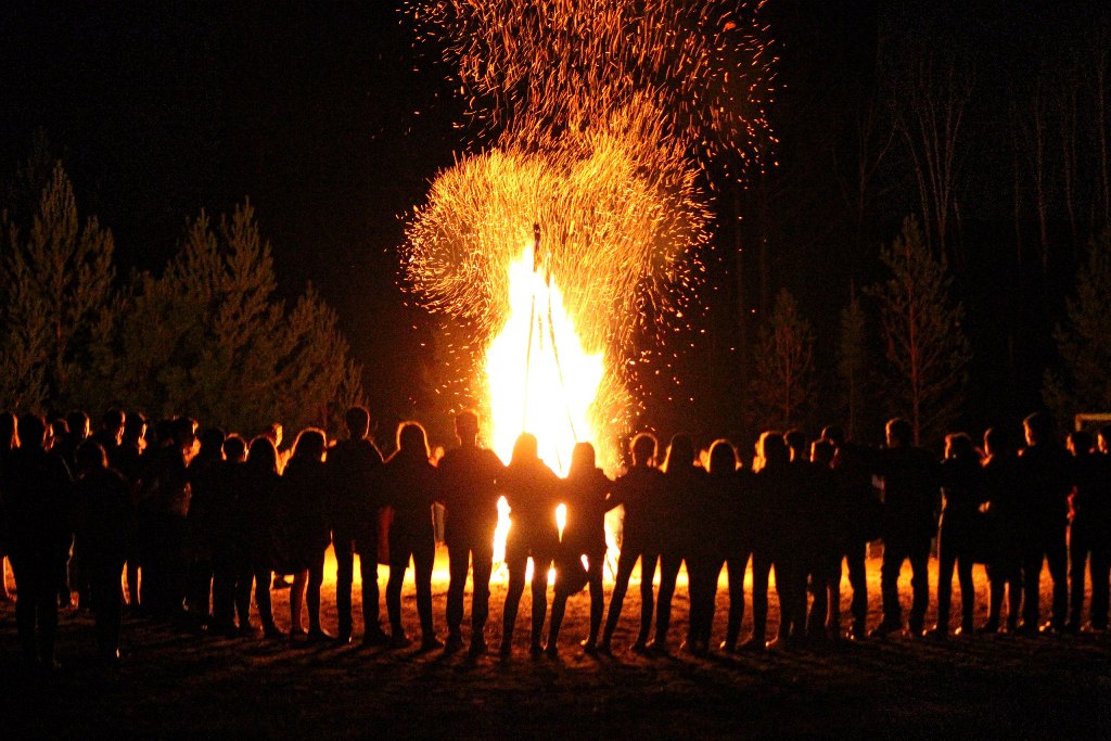 Незабываемое лето для вашего ребенка вместе с «Искрой»
