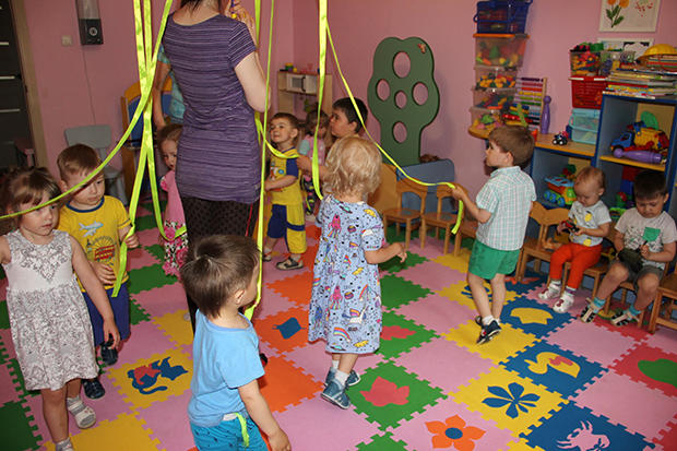 Детский центр «Домовёнок» с игровой площадкой и современной техникой приглашает детей в группу