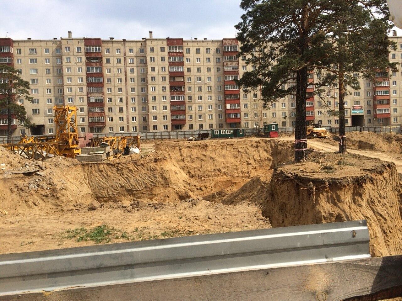 Человек слова. Двенадцать лет обещаний. Два частокола. Один человек.