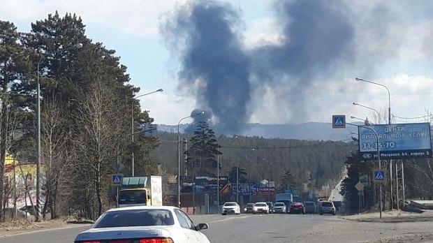 Очевидцы сообщили о столбе чёрного дыма в районе Антипихи