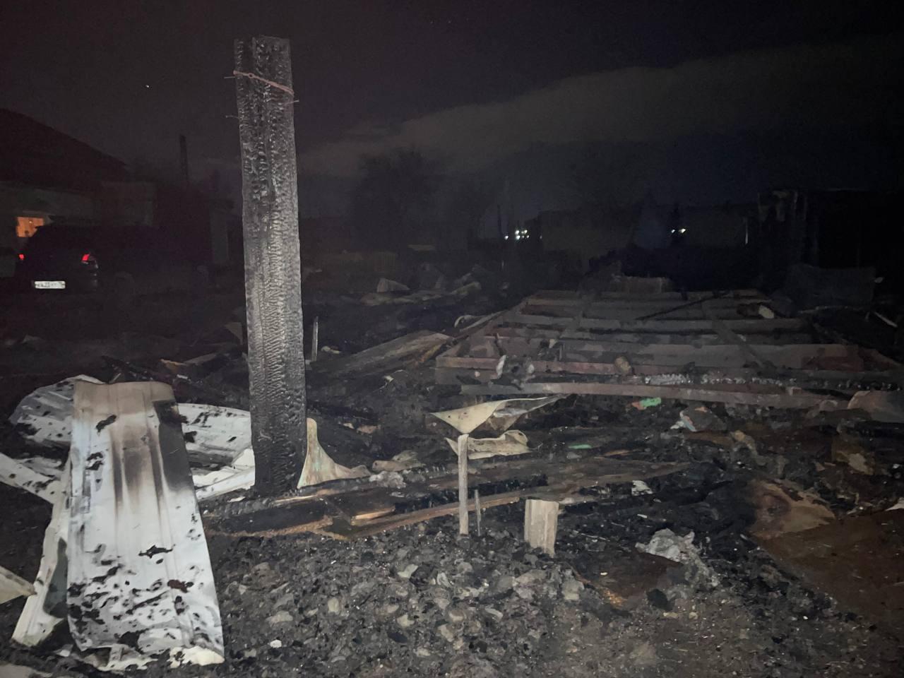 Крупный пожар произошел в пригороде Читы - сгорел жилой дом