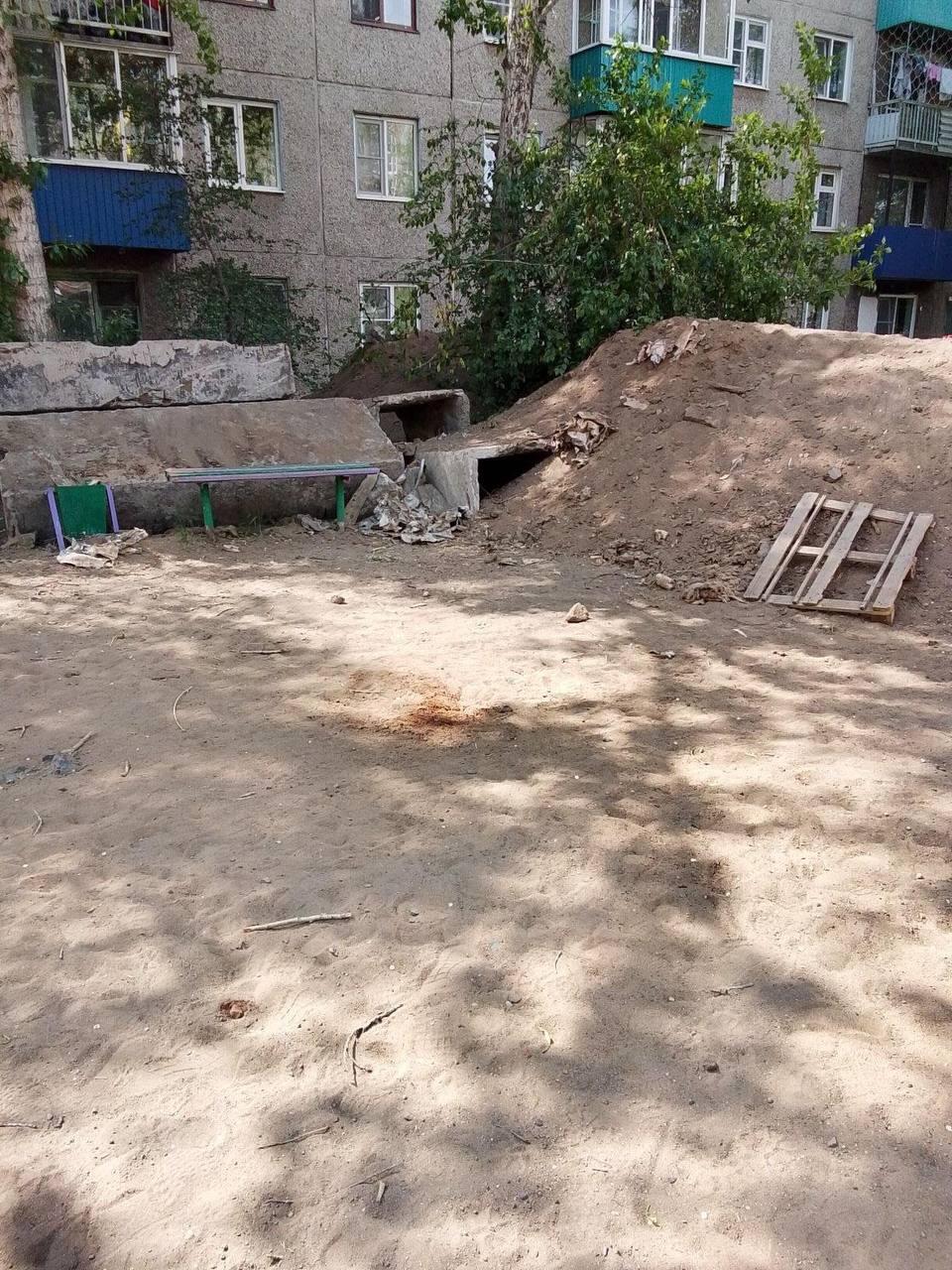 В Чите после работ ТГК-14 дети остались без песочницы