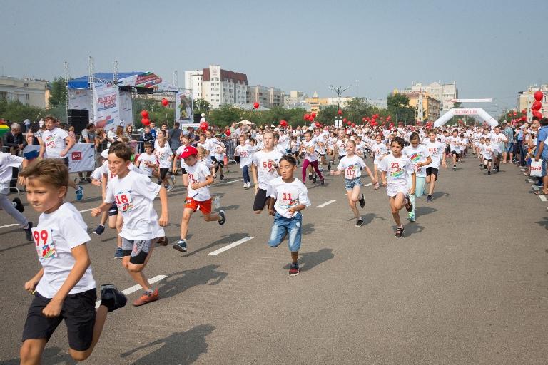 Благотворительный забег объединил 763 спортсмена-любителя в рамках Дня железнодорожника в Чите