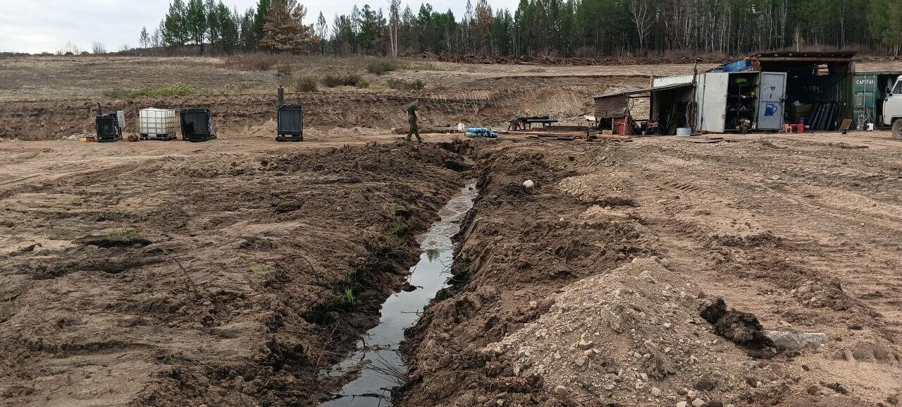 Прокуратура пресекла загрязнение реки золотодобывающей компанией «Новый Восток»