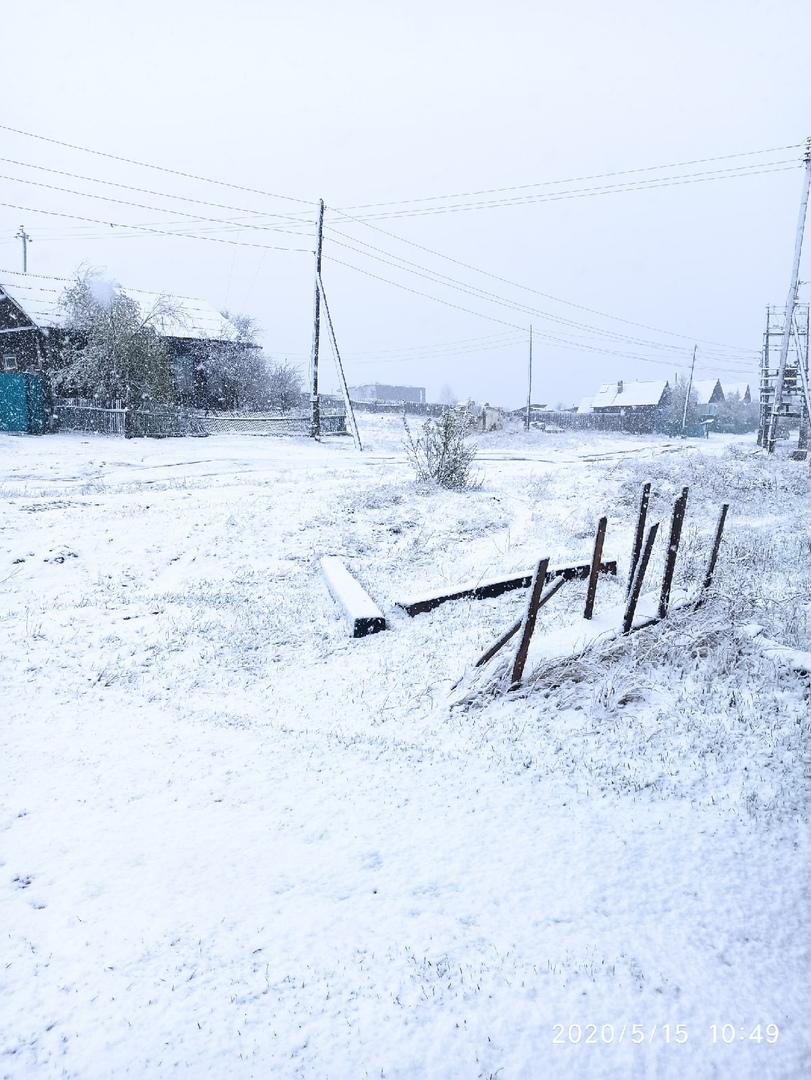 Снег выпал в Забайкалье 15 мая