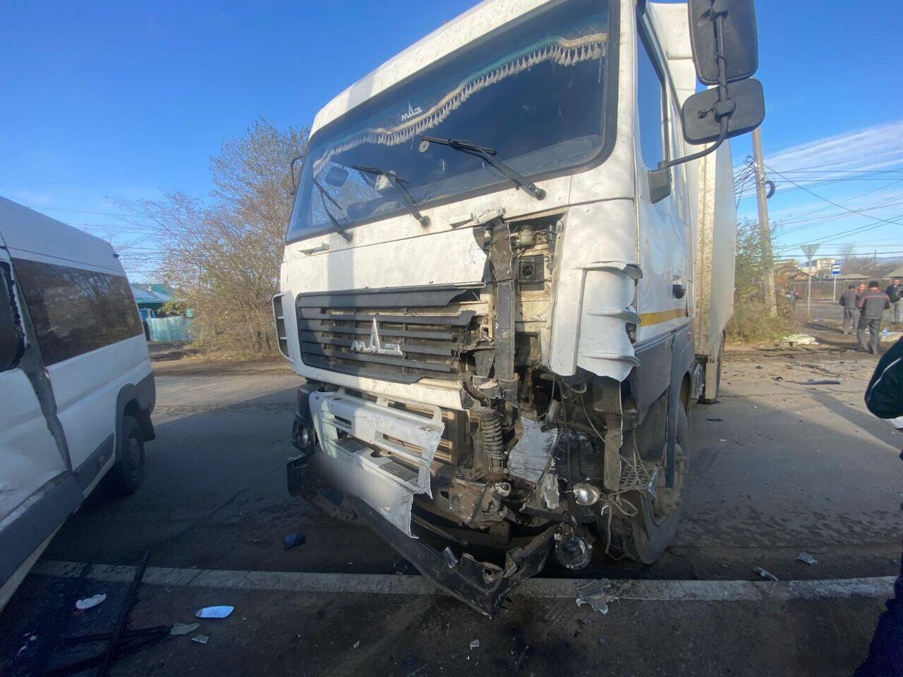 Тройное ДТП произошло в Чите — есть пострадавший