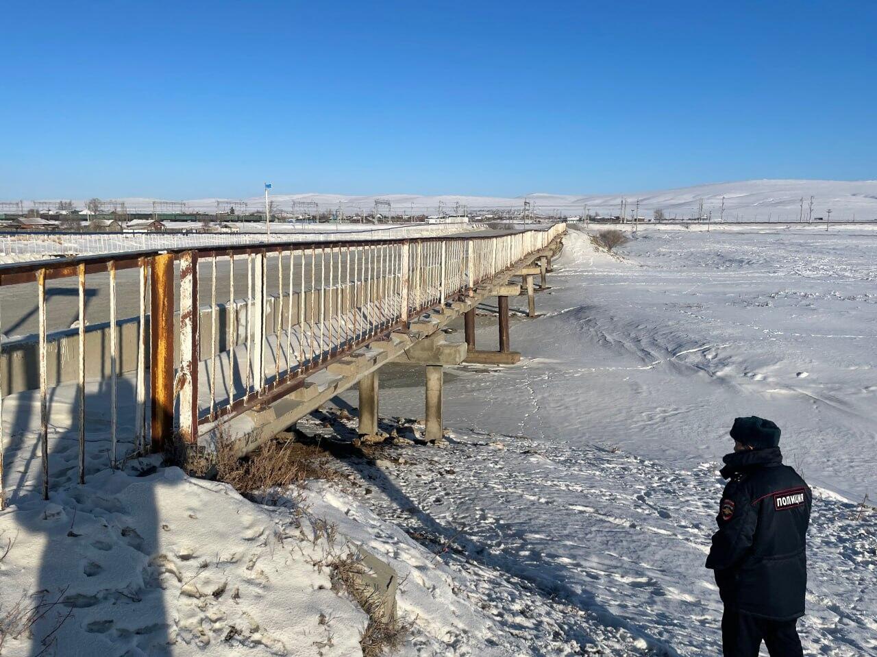 Прокуратура подтвердила небезопасность моста через реку Турга
