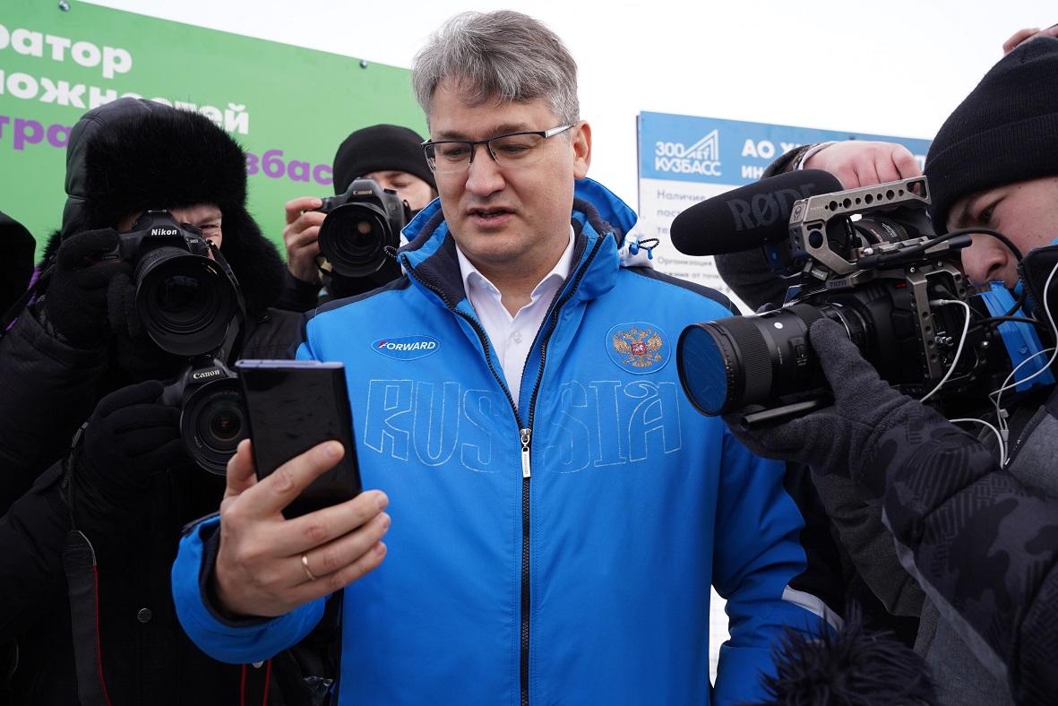 МегаФон провел первый 5G-видеозвонок за Уралом и испытал беспилотный грузовик