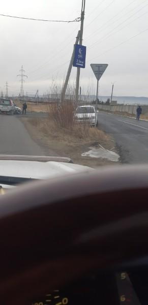Две машины столкнулись на «пьяной» дороге на КСК в Чите