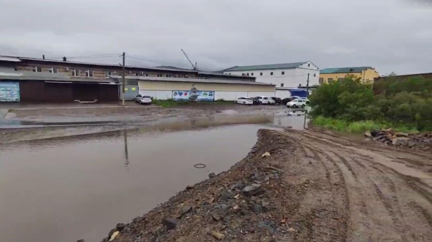 Улица в Ингодинском районе превратилась в озеро