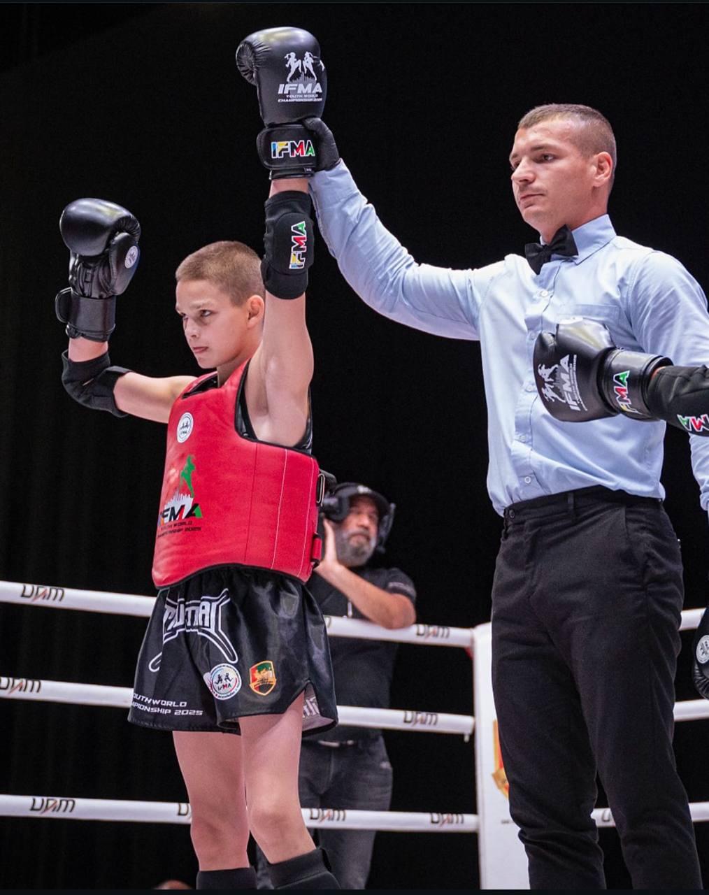 Два забайкальских спортсмена громко заявили о себе на первенстве мира по муай-тай в Абу-Даби