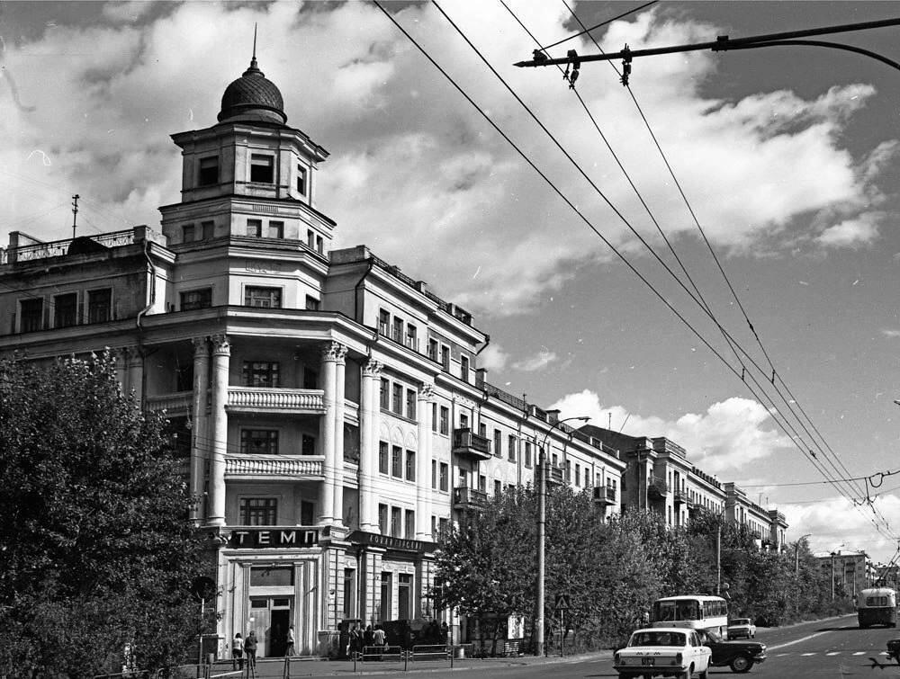 КАК ЭТО БЫЛО: Каждому по потребностям