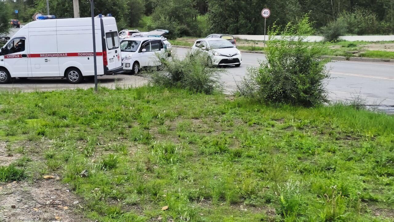 Две аварии произошло на улице Шилова