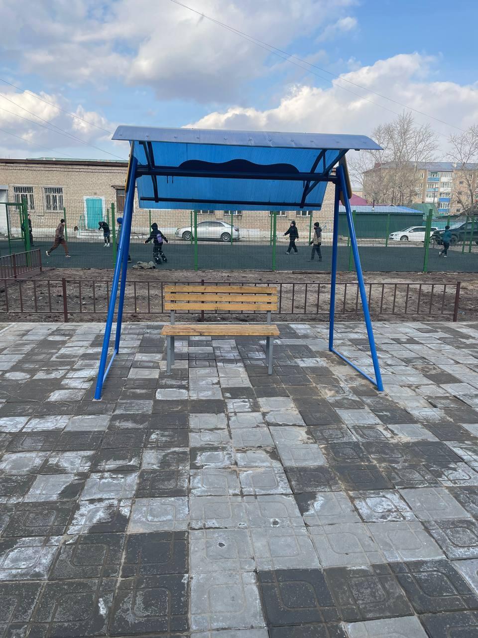 «Где 16 миллионов рублей?» — жители Борзи шокированы благоустройством двора