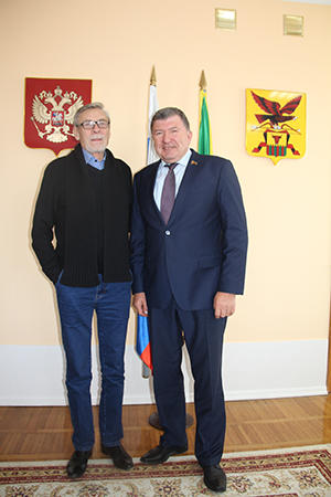 Артист Михайлов рассказал Лиханову о мечте создать в Забайкалье этномузей