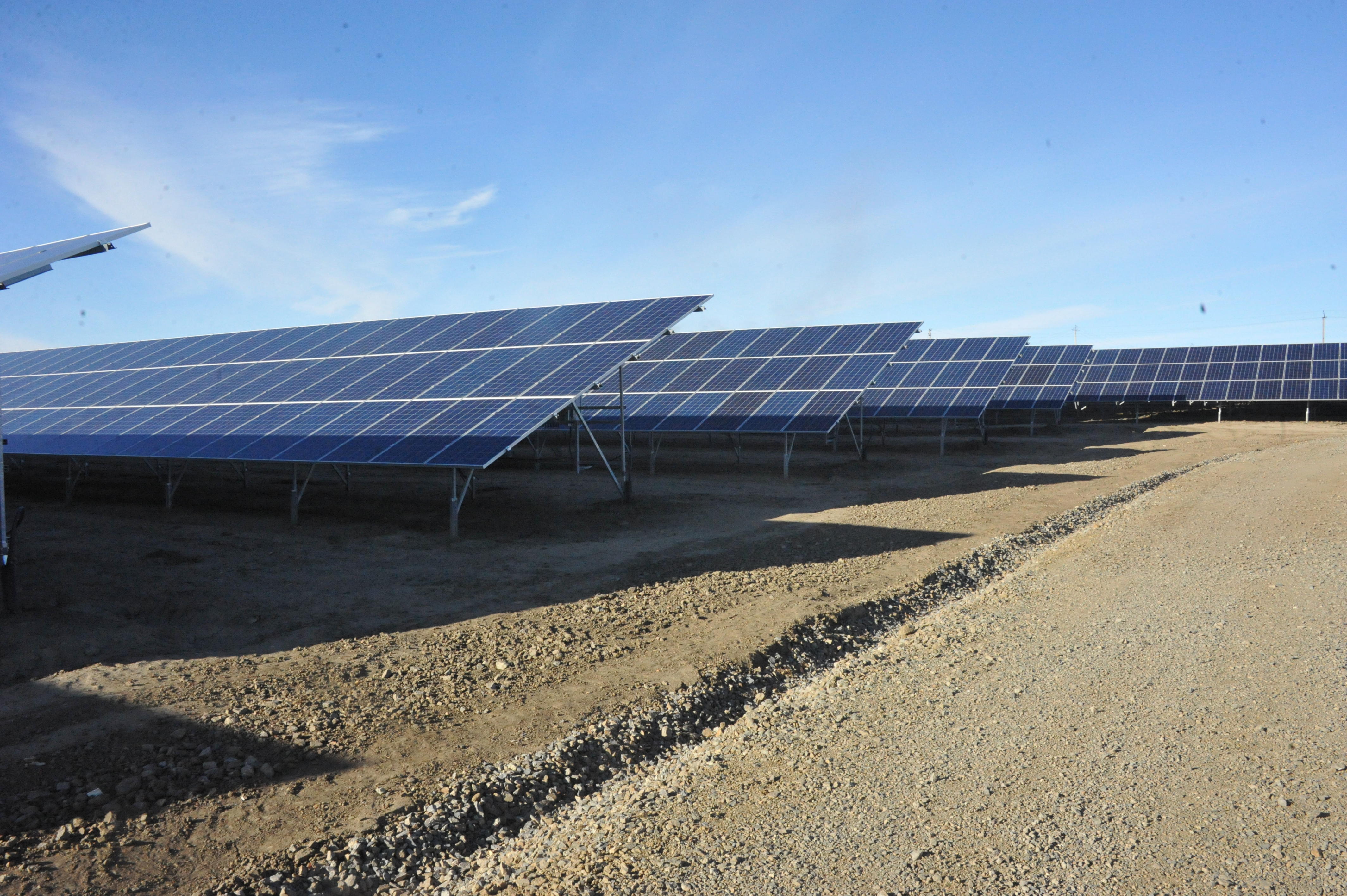 Две первые солнечные электростанции открыли на КСК в Чите