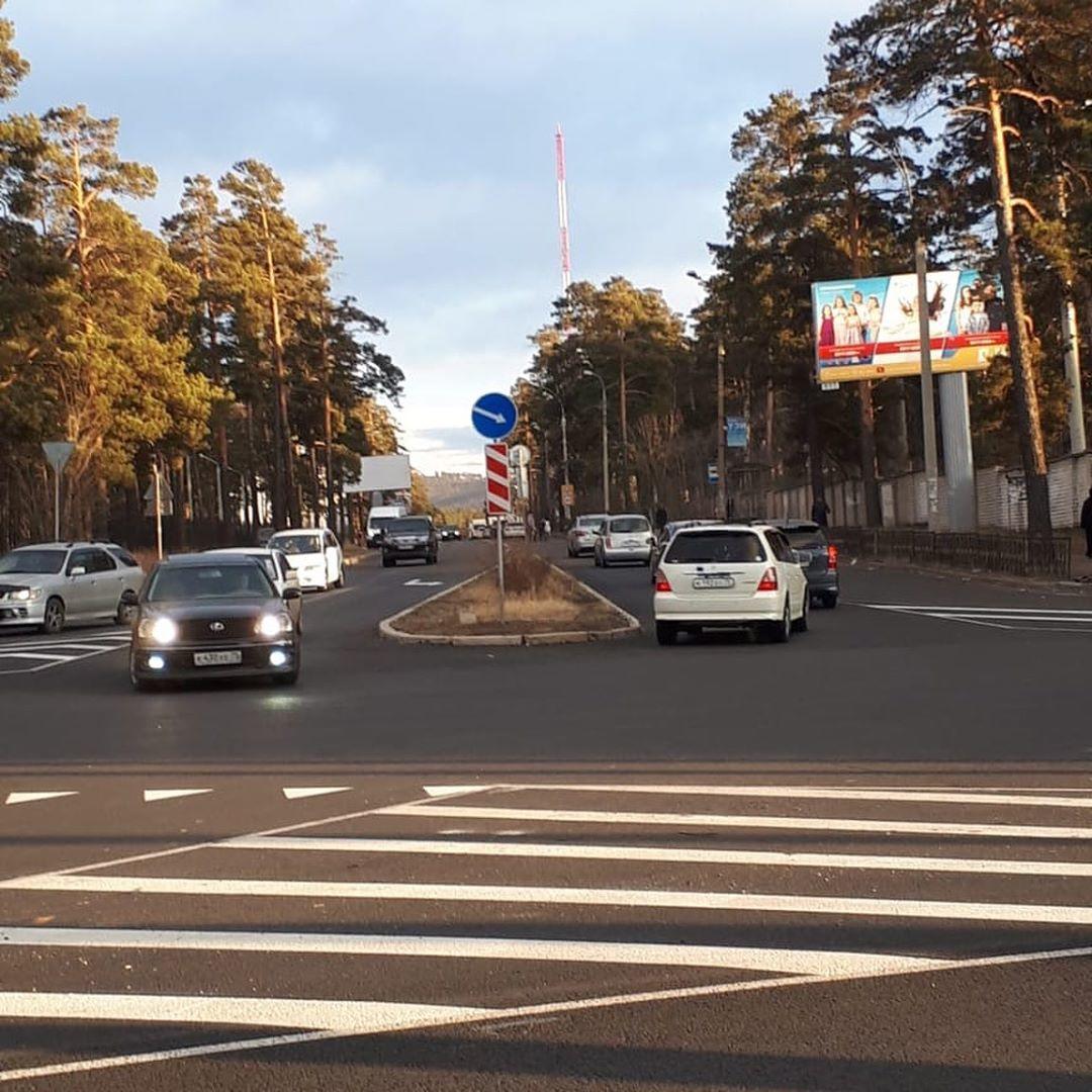 Водители выезжают на полосу встречного движения из-за неверной разметки на дороге Шилова – Коханского в Чите
