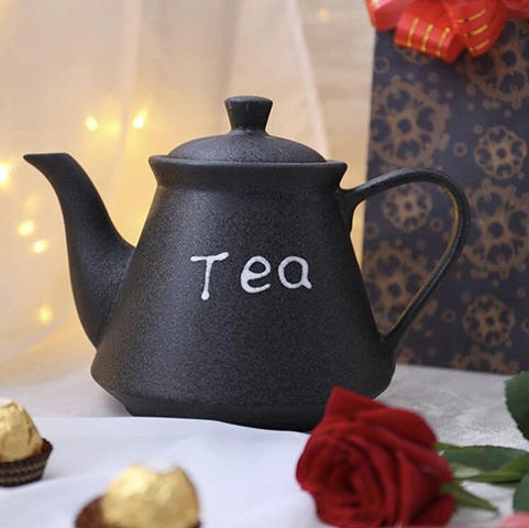 Полюбившиеся многим читинцам чай, кофе и кондитерские изделия предложил ТД «Коноровский»