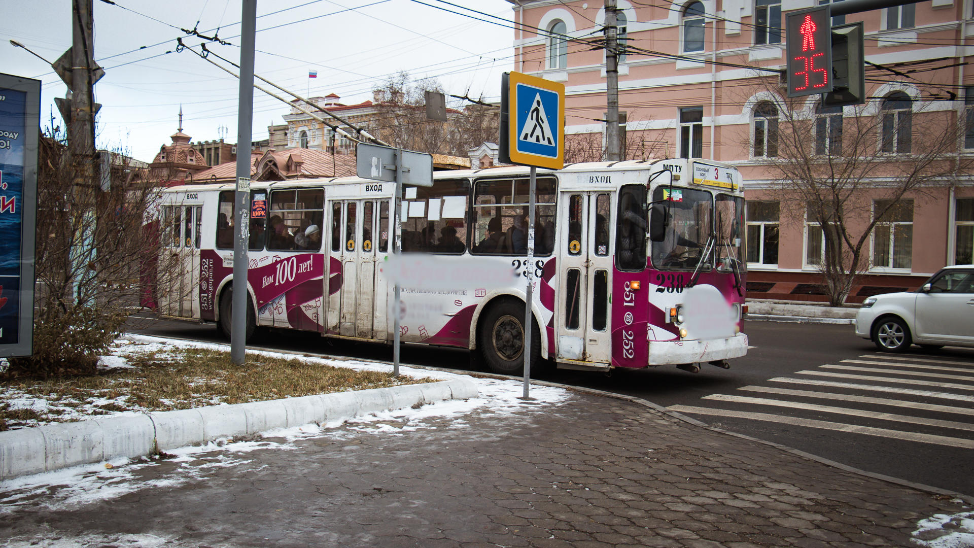 Троллейбусы, автобусы, маршрутки: а можно бесконтактно?