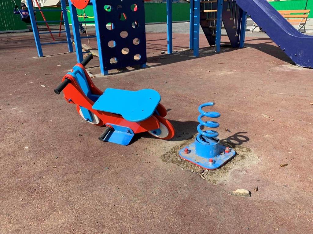МинЖКХ проверяет состояние детских площадок в Забайкалье после поручения Осипова