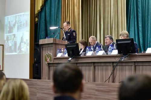 Спикер Лиханов: Парламент и впредь готов поддерживать инициативы правоохранителей