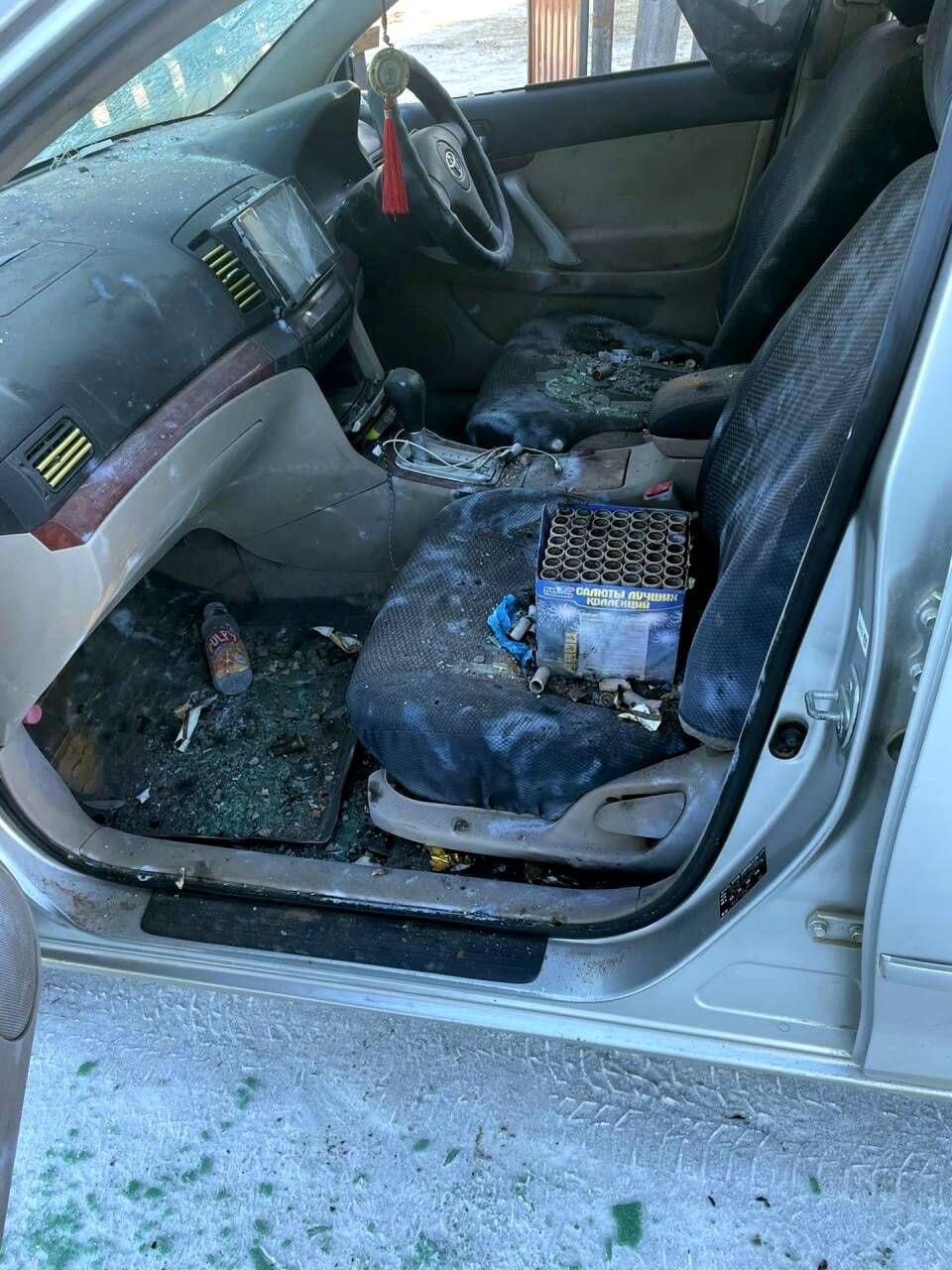 Ревнивая жительница Забайкалья подожгла фейерверком автомобиль соперницы