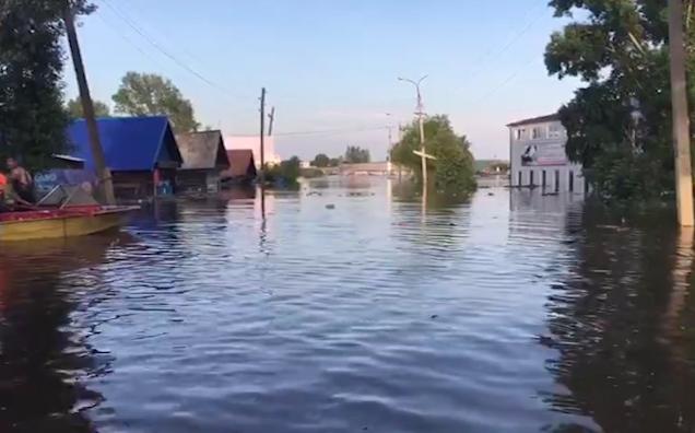 Город, который затопило в Иркутской области, экстренно эвакуируют