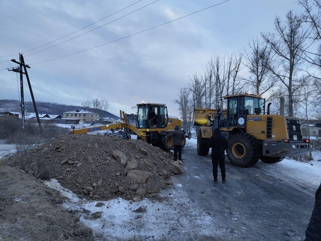 «Резкий подъём воды»: улицу затопило в Петровск-Забайкальском