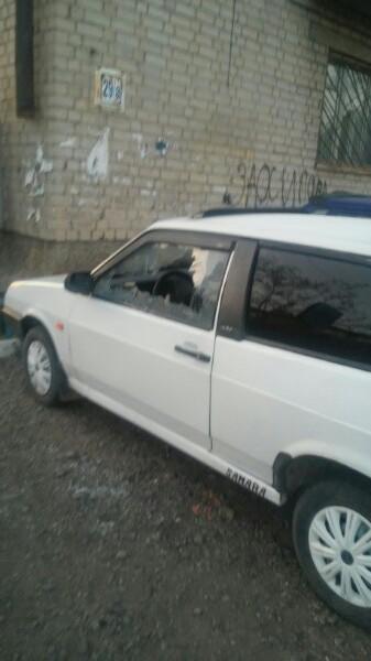 Неизвестные перебили окна припаркованных машин в Железнодорожном районе Читы