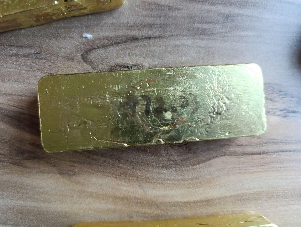 В Могоче полицейские поймали контрабандистов с драгоценными слитками